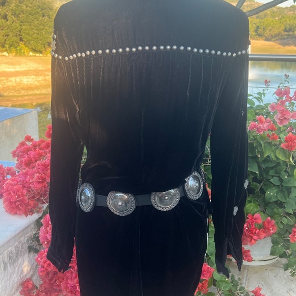 NWT! Double D Ranch Sacred Mountain Velvet Top! Size XS - Picture 4 of 6